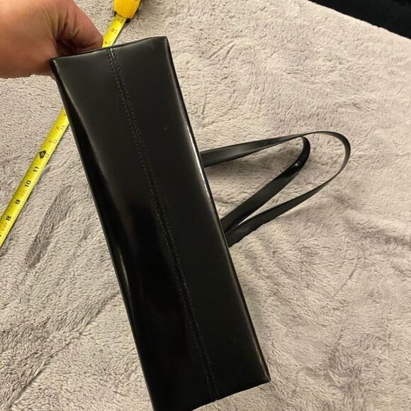 Coccinelle patent leather purse - Picture 7 of 11